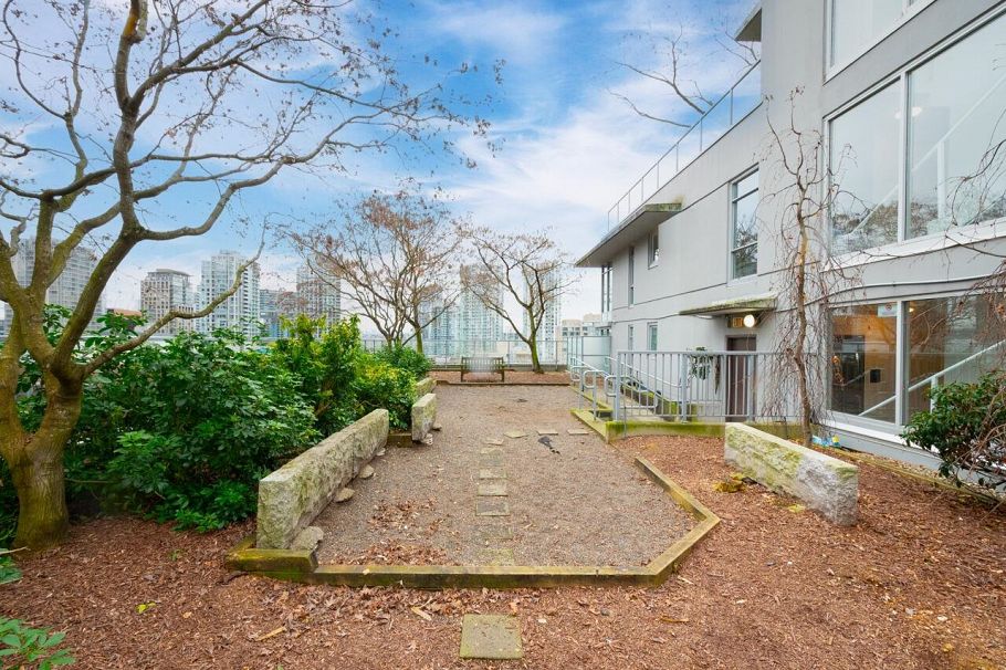 406 1133 Homer Street Vancouver, BC - 32