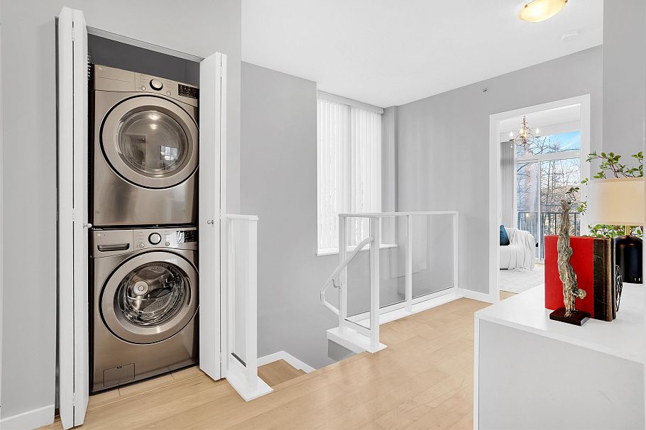 1455 Strathmore Mews Vancouver, BC - 25