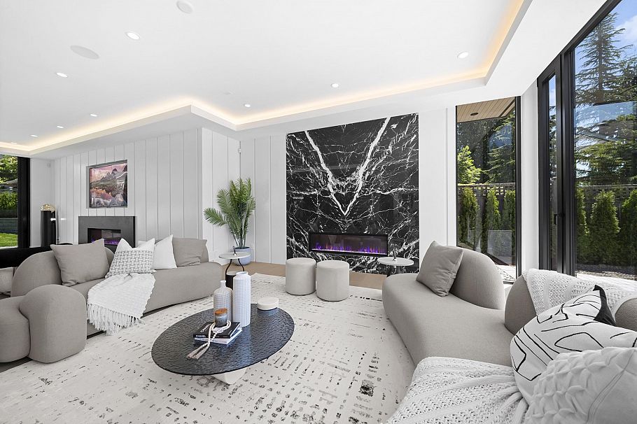 680 Westhyde Place North Vancouver, BC - 12