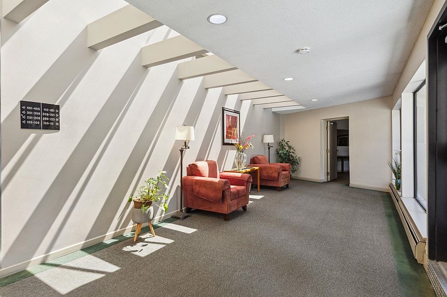 306 1385 Draycott Road North Vancouver, BC - 20