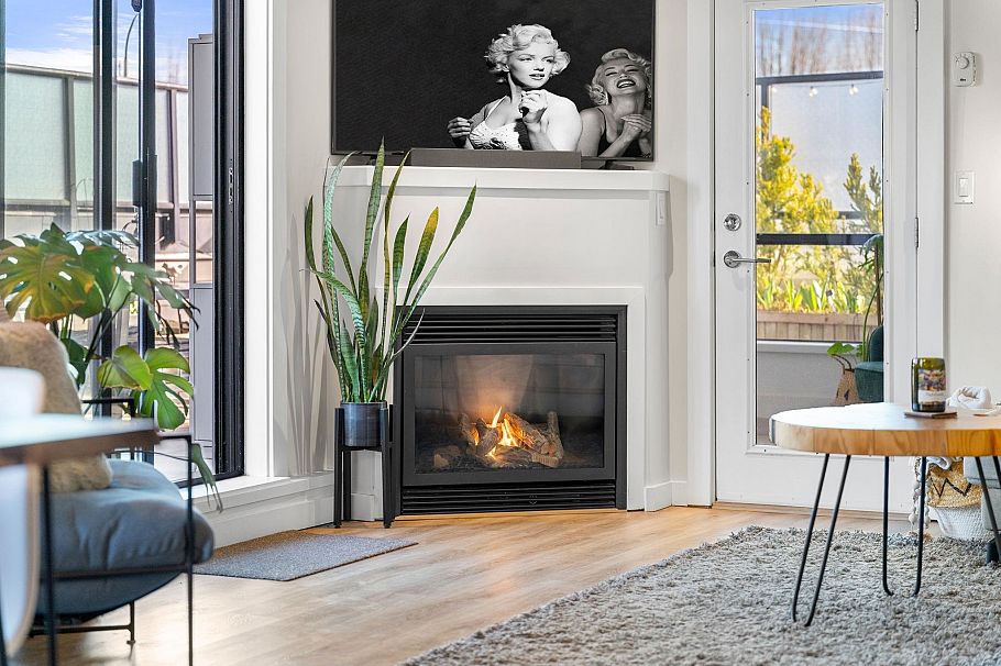 206 935 W 16th Street North Vancouver, BC - 5