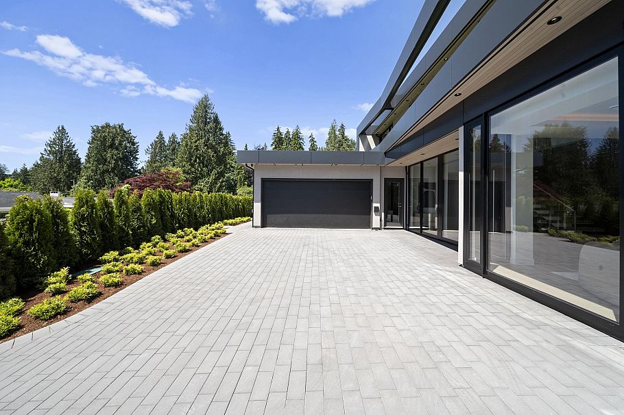 680 Westhyde Place North Vancouver, BC - 38