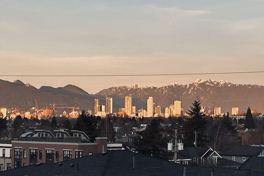 2863 W King Edward Avenue Vancouver, BC - 2