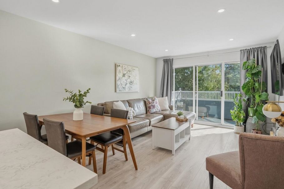 305 3875 W 4th Avenue Vancouver, BC - 3