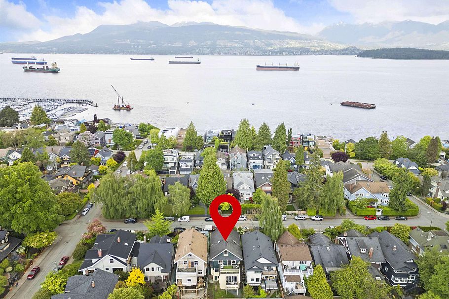 3550 W 1st Avenue Vancouver, BC - 2