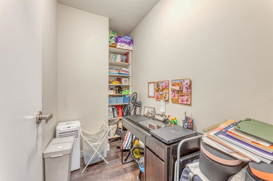 302 1182 W 16th Street North Vancouver, BC - 18