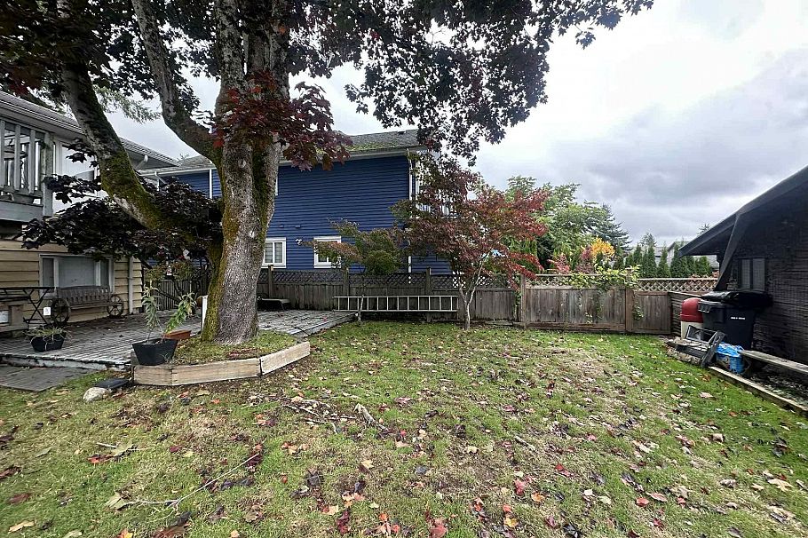 313 E 13th Street North Vancouver, BC - 6