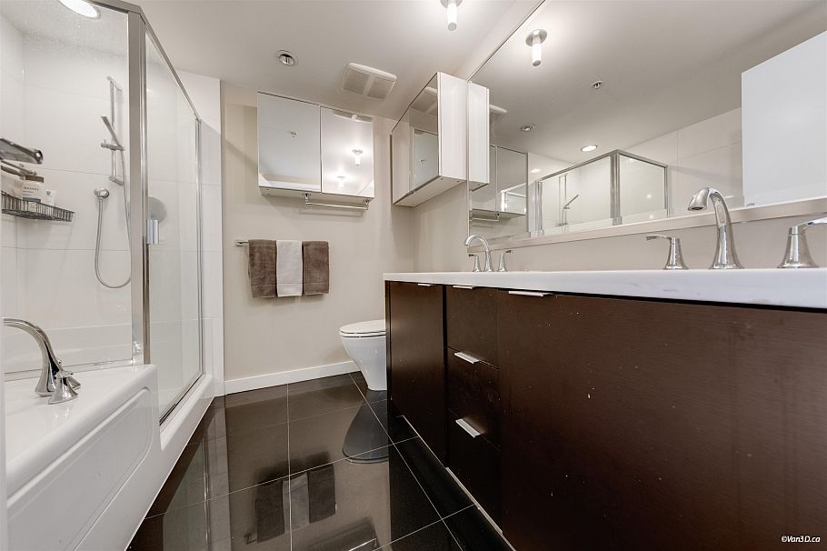 2705 918 Cooperage Way Vancouver, BC - 14