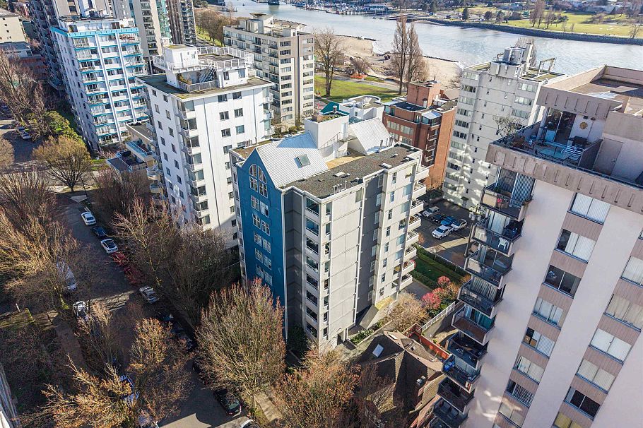 403 1436 Harwood Street Vancouver, BC - 16