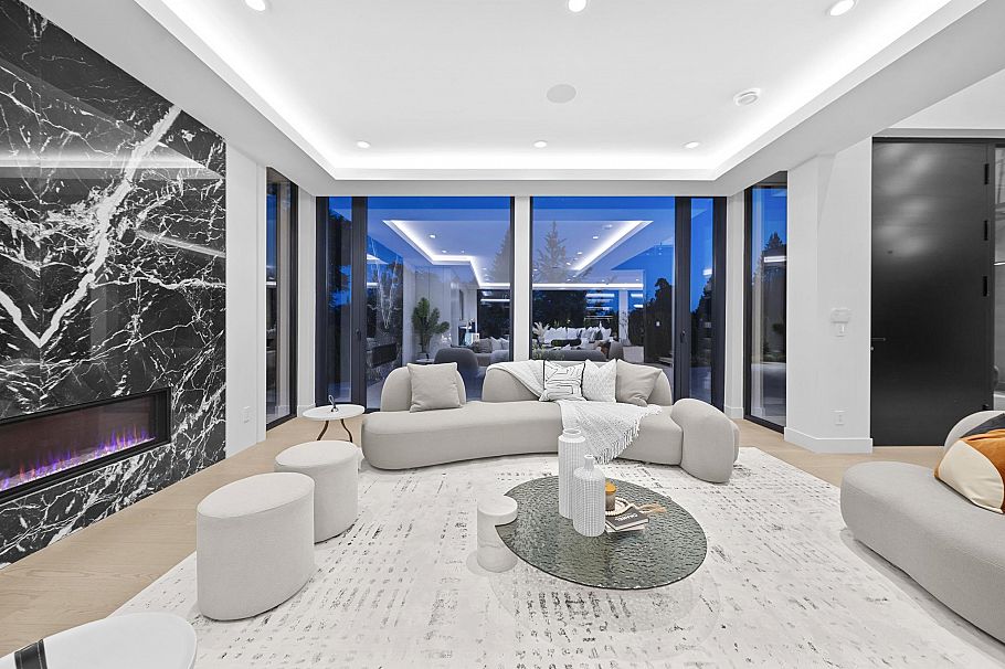 680 Westhyde Place North Vancouver, BC - 35