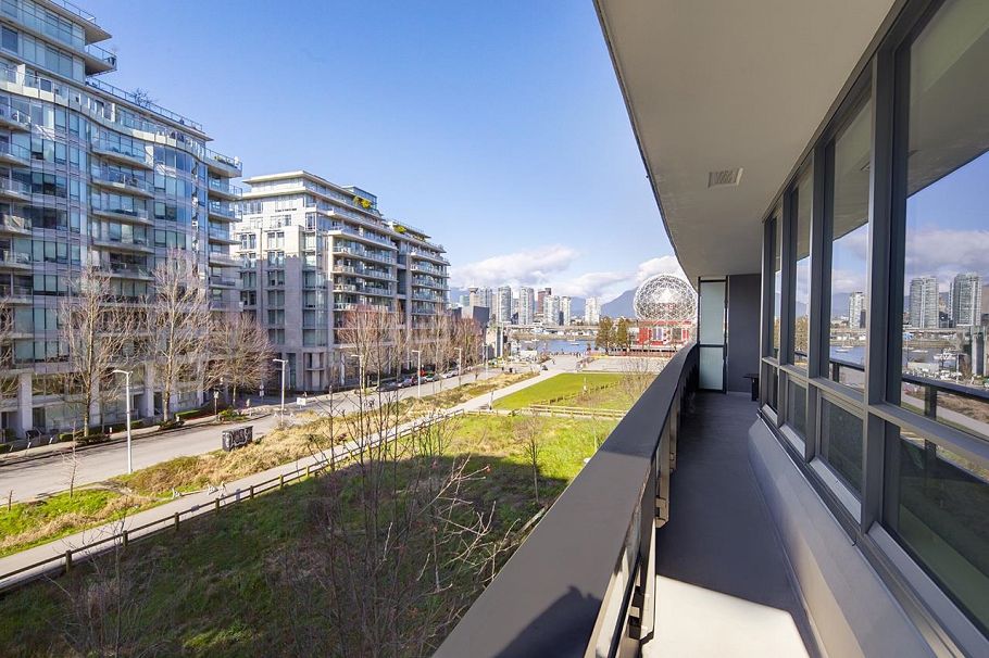 404 1688 Pullman Porter Street Vancouver, BC - 18