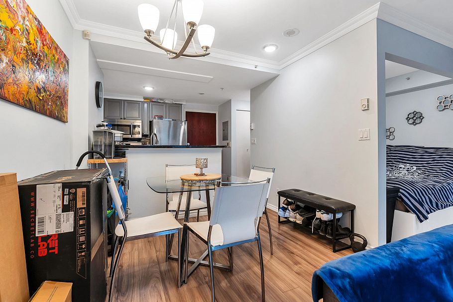 502 928 Richards Street Vancouver, BC - 14