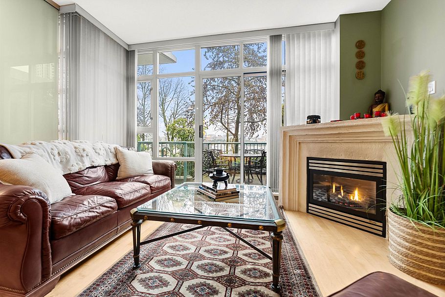 1053 Marinaside Crescent Vancouver, BC - 8