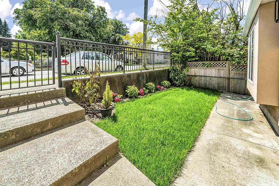 1089 E King Edward Avenue Vancouver, BC - 32