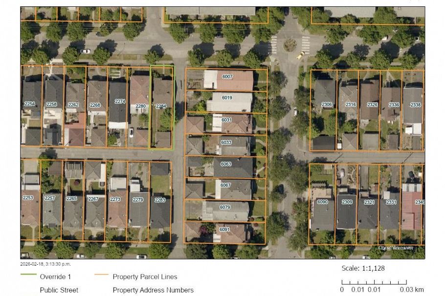 2284 E 45th Avenue Vancouver, BC - 38