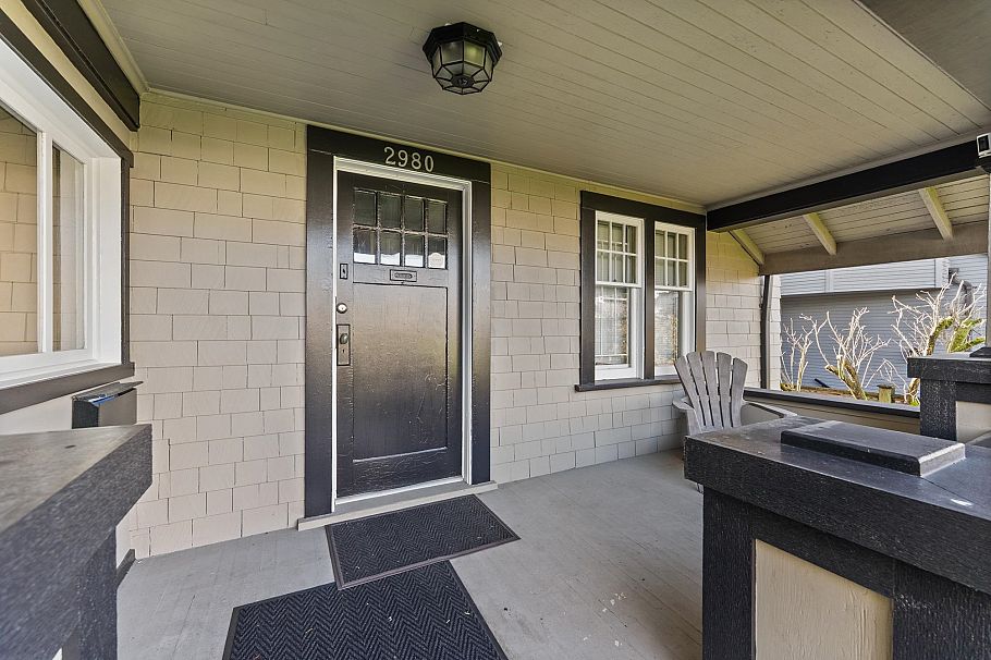 2980 W 8th Avenue Vancouver, BC - 37