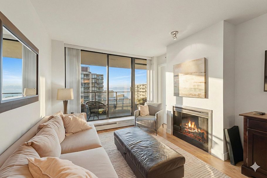 1102 151 W 2nd Street North Vancouver, BC - 2