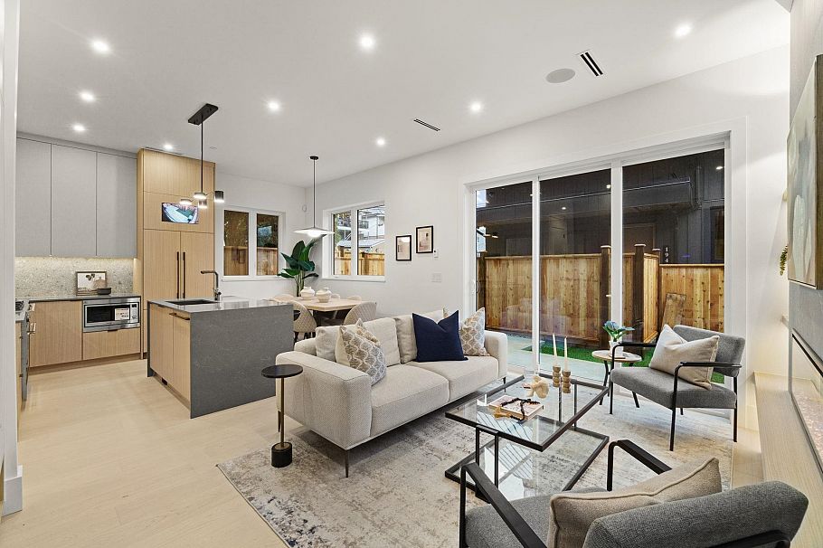 2 1945 E 13th Ave Avenue Vancouver, BC - 2