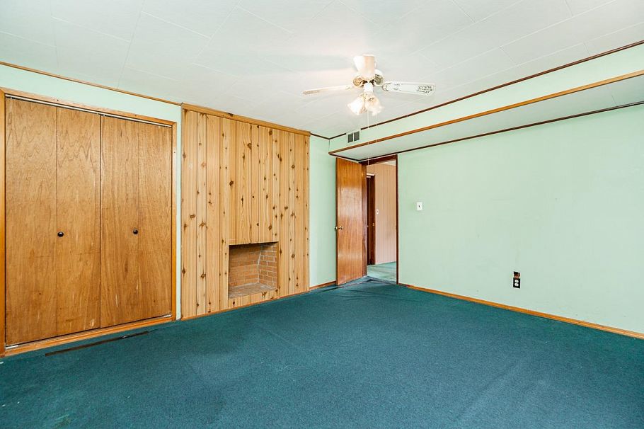 2212 Old Dollarton Road North Vancouver, BC - 30