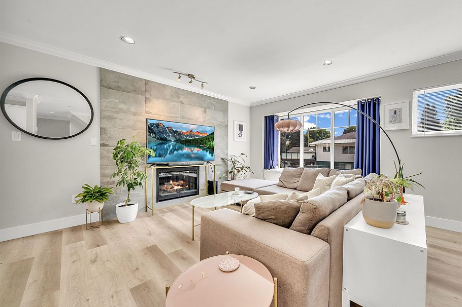 1089 E King Edward Avenue Vancouver, BC - 5