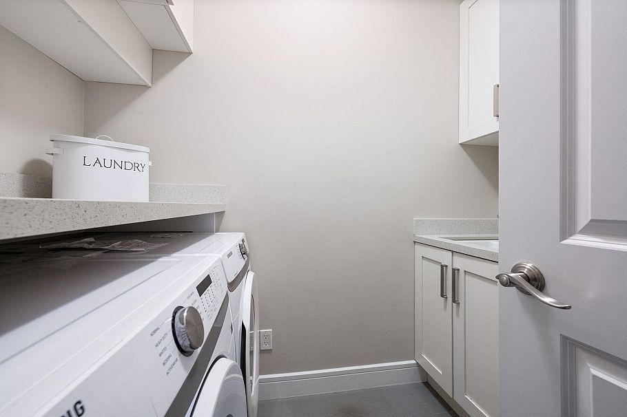 2798 W 19th Avenue Vancouver, BC - 25