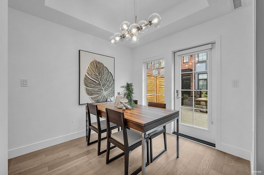 118 2070 Curling Road North Vancouver, BC - 12