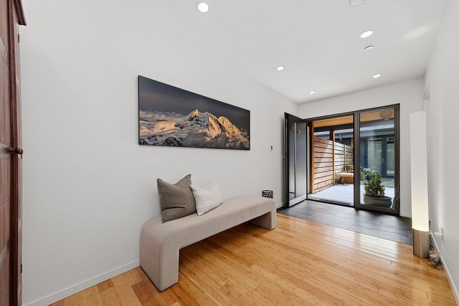 128 W 12th Avenue Vancouver, BC - 23