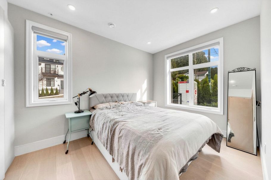 7709 Granville Street Vancouver, BC - 4