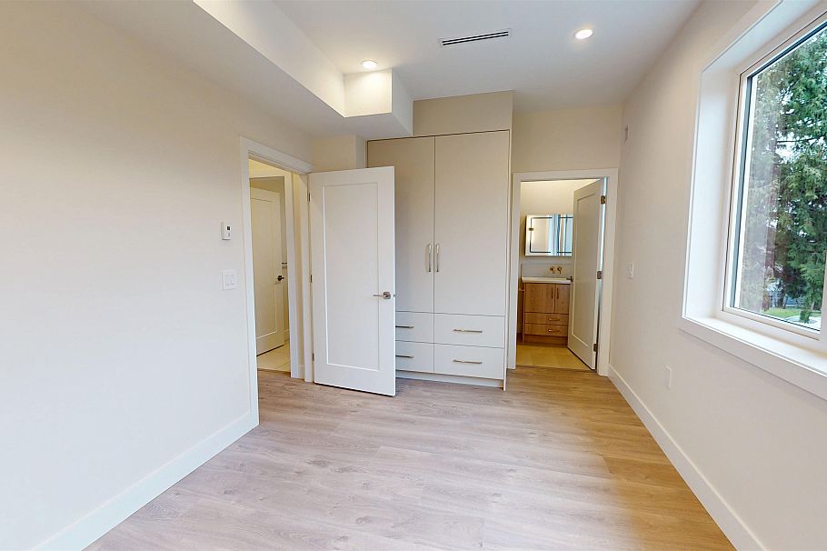 1 2528 Turner Street Vancouver, BC - 10