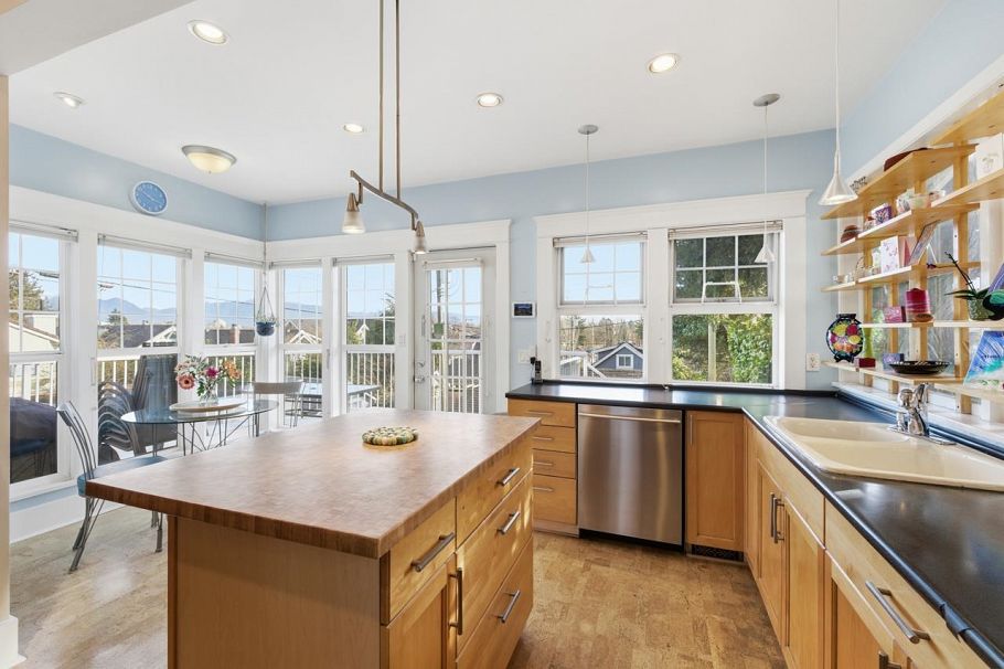 3662 Oak Street Vancouver, BC - 12