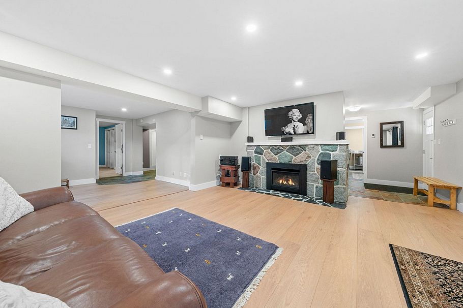 759 Winona Avenue North Vancouver, BC - 18