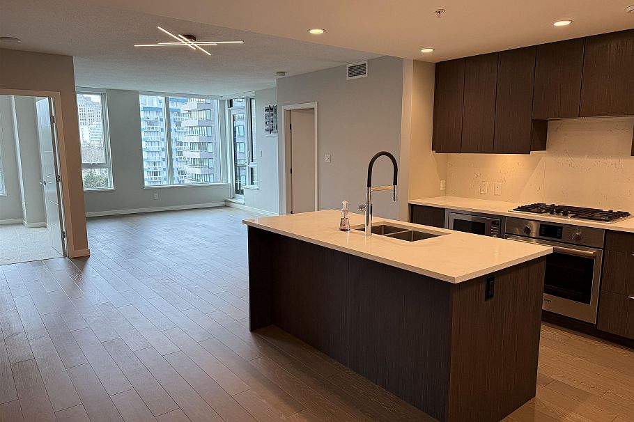 806 2888 Cambie Street Vancouver, BC - 4