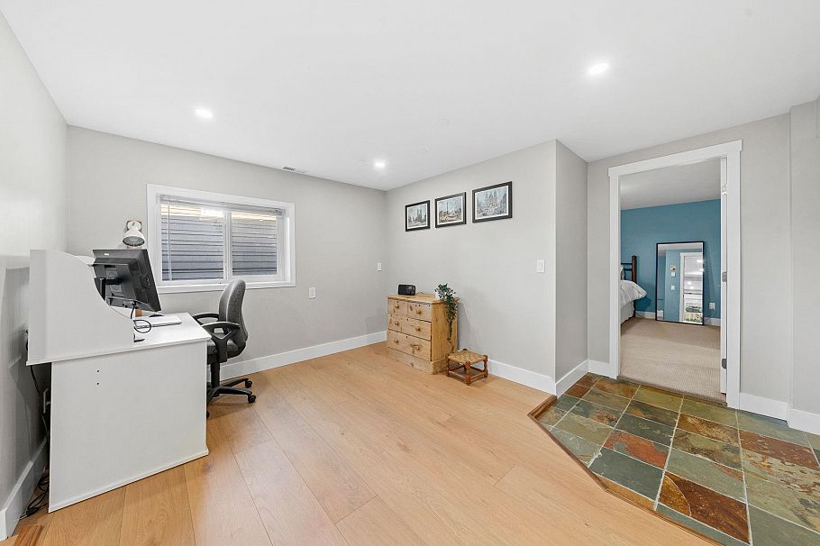 759 Winona Avenue North Vancouver, BC - 19