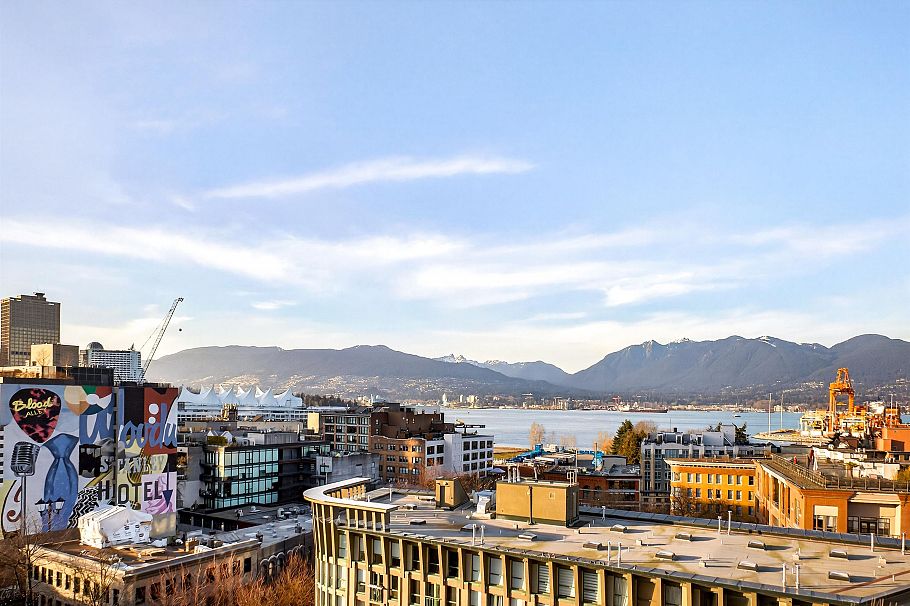 805 22 E Cordova Street Vancouver, BC - 23