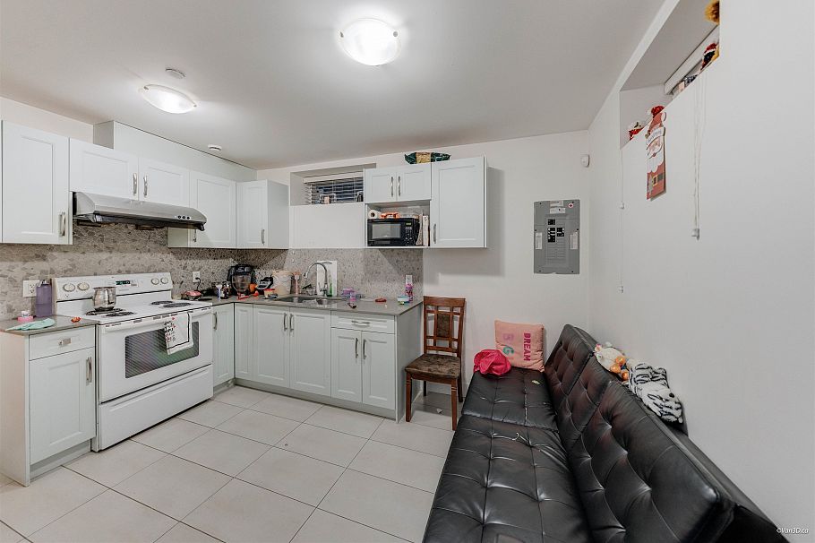 763 E 57th Avenue Vancouver, BC - 13