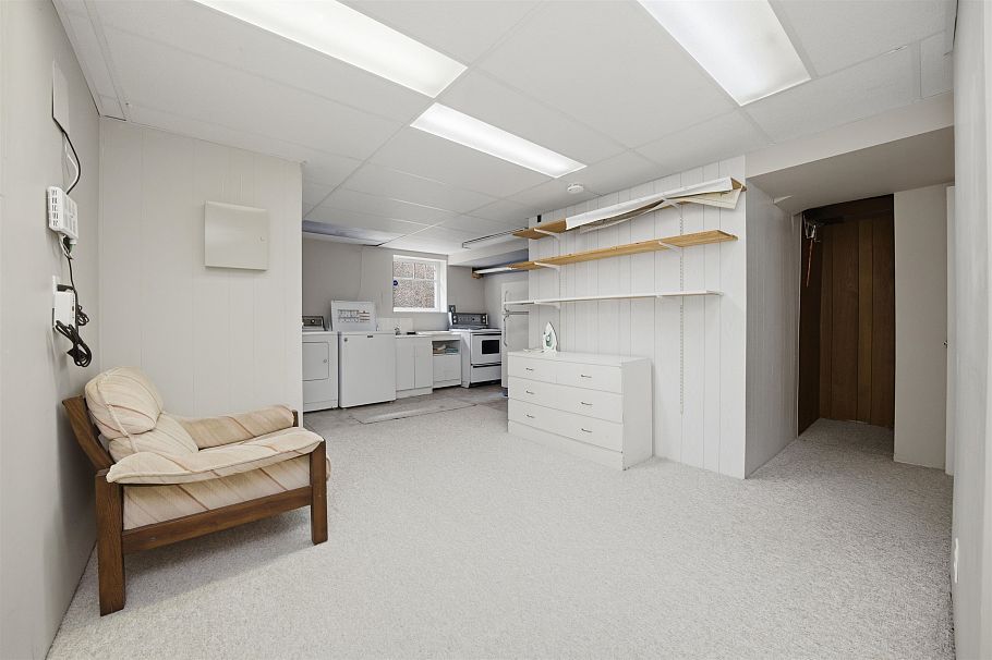 2865 W 30th Avenue Vancouver, BC - 27