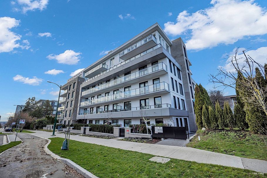 305 6859 Cambie Street Vancouver, BC - 3