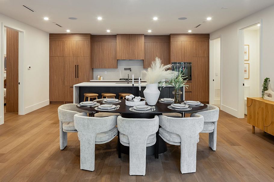 2 950 W 57th Avenue Vancouver, BC - 3