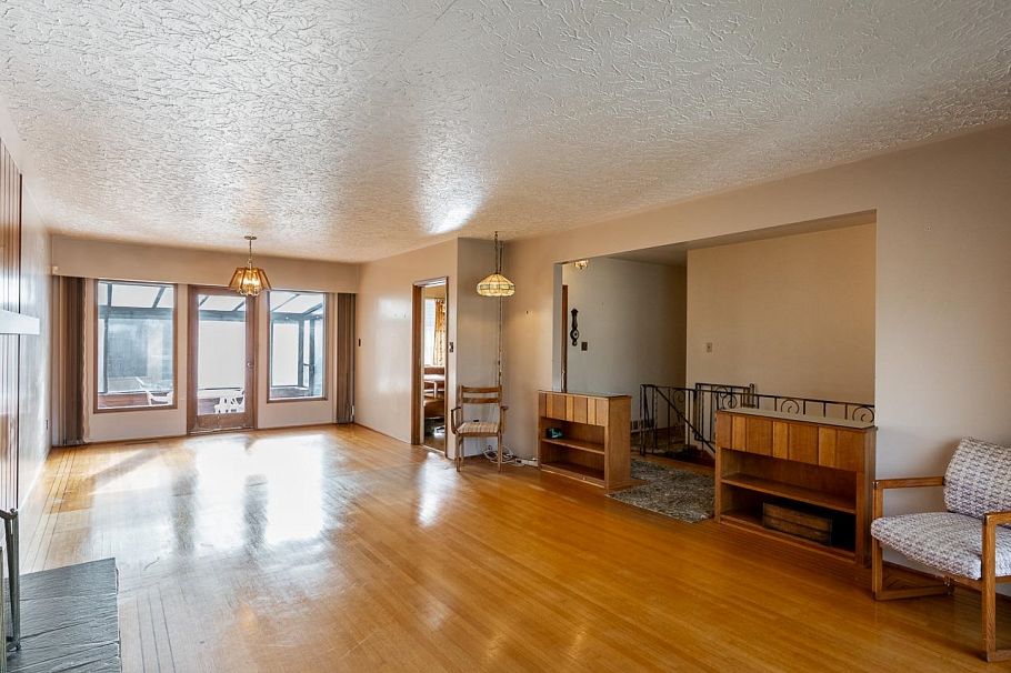 5240 East Boulevard Vancouver, BC - 6