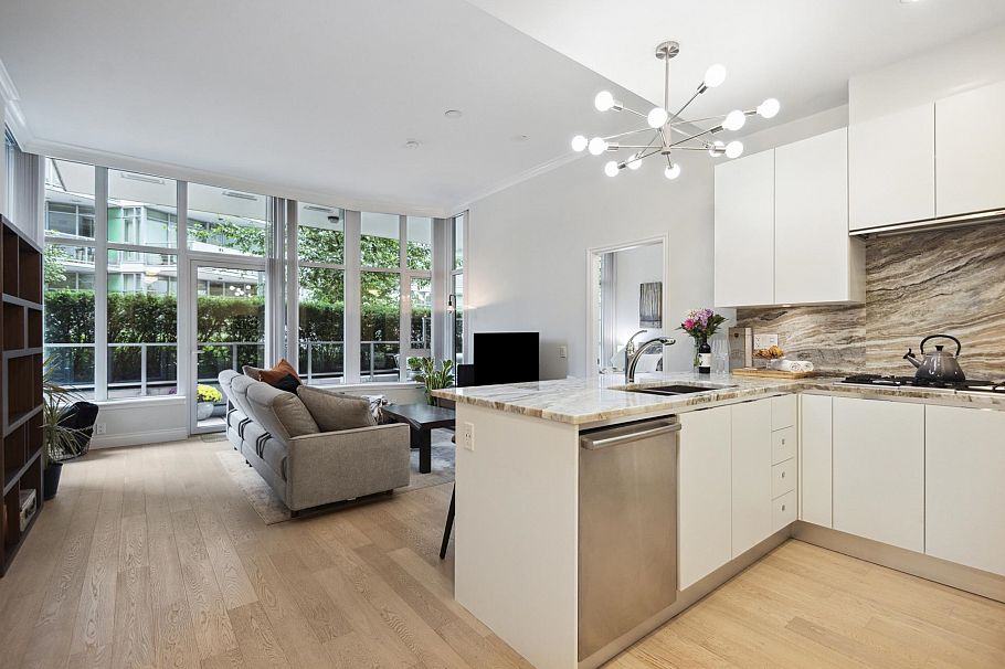 112 185 Victory Ship Way North Vancouver, BC - 2