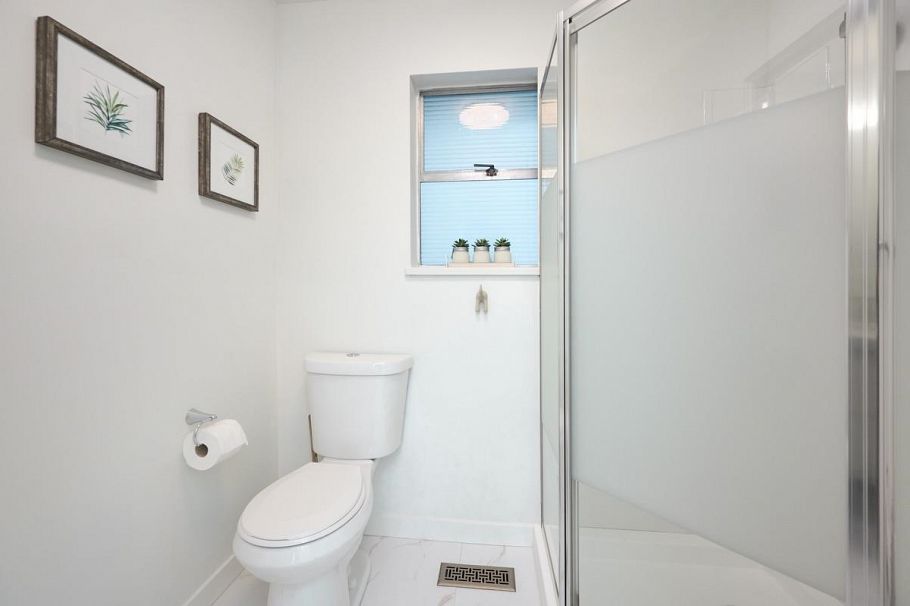 50 E 37th Avenue Vancouver, BC - 15