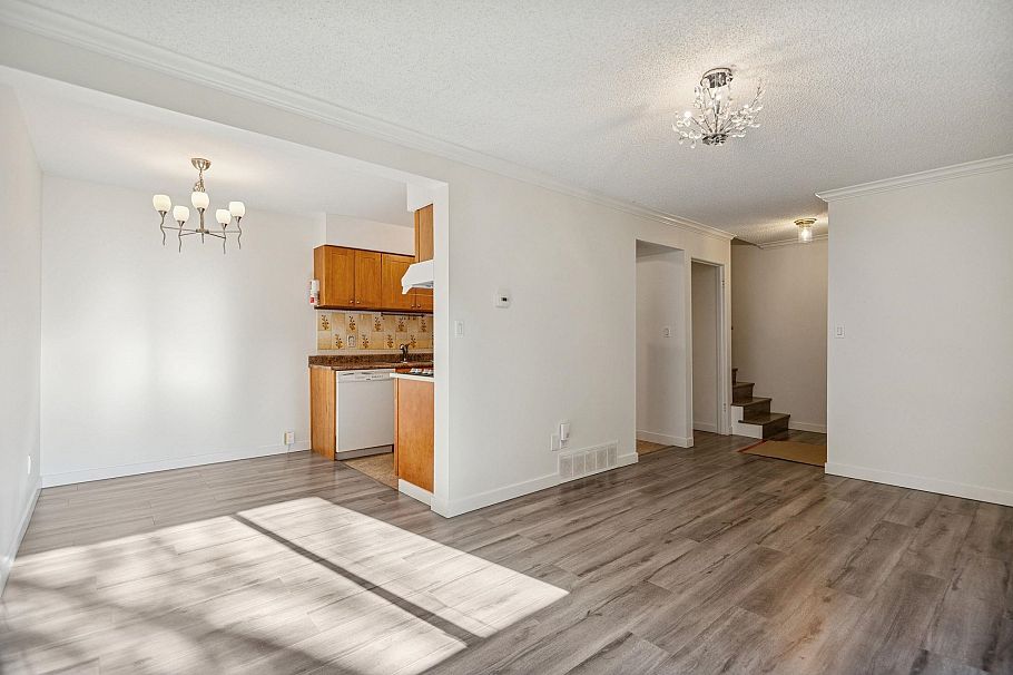 121 3461 E 49th Avenue Vancouver, BC - 7