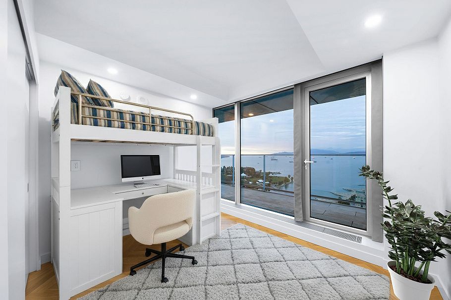 5702 1480 Howe Street Vancouver, BC - 12