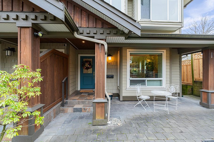 307 E 6th Street North Vancouver, BC - 5