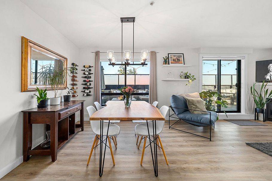 206 935 W 16th Street North Vancouver, BC - 11