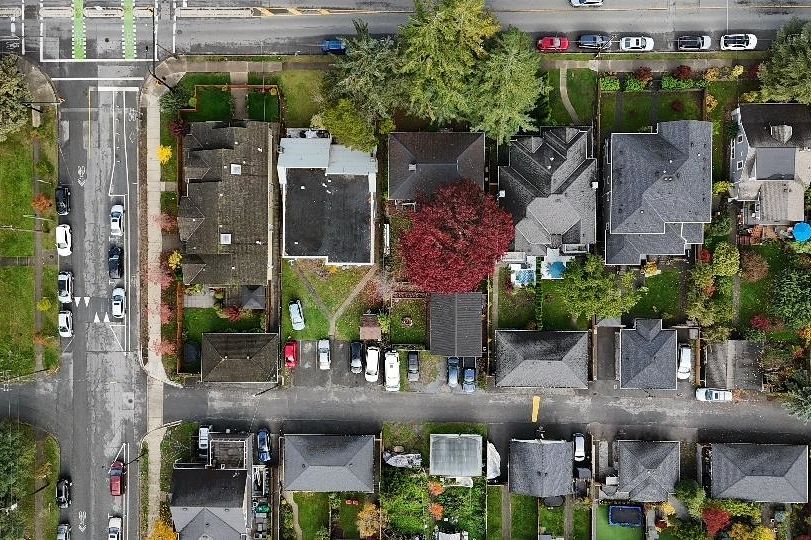 313 E 13th Street North Vancouver, BC - 1