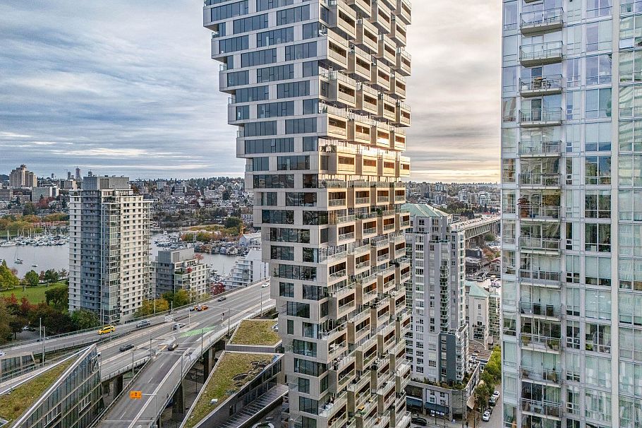 5702 1480 Howe Street Vancouver, BC - 29