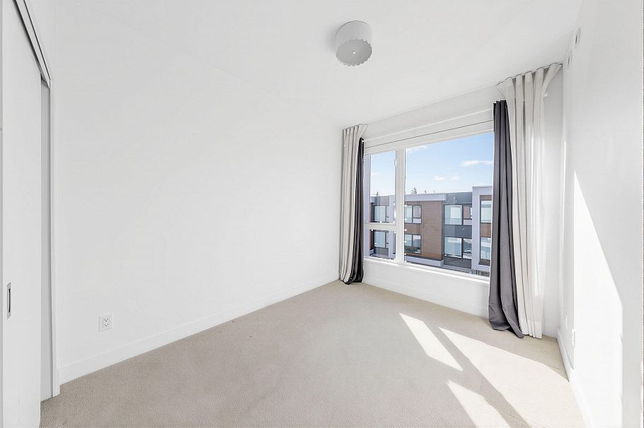 30 3597 Malsum Drive North Vancouver, BC - 24