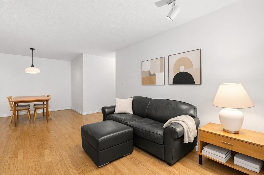 101 2320 W 40th Avenue Vancouver, BC - 8