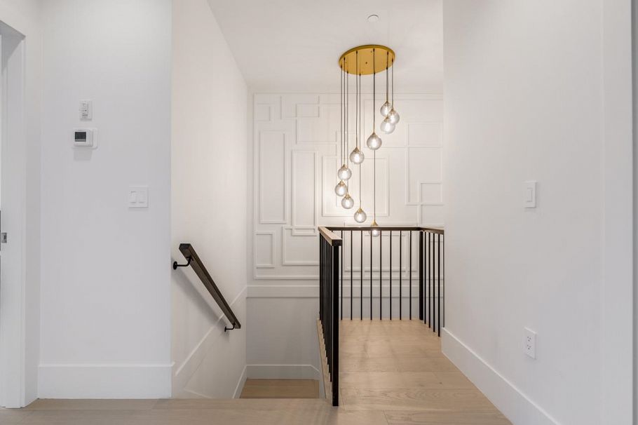 769 W 53rd Avenue Vancouver, BC - 12